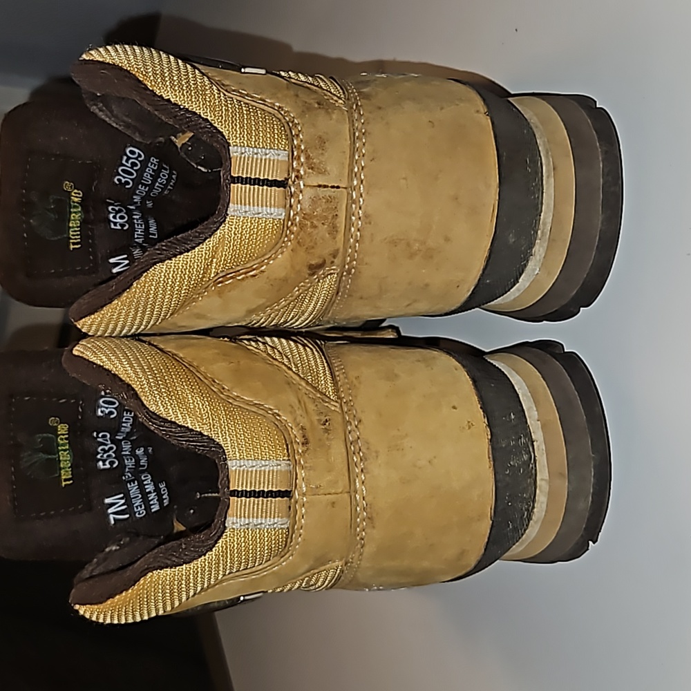 Women's Timberland Mid-Boot. - Picture 5 of 9